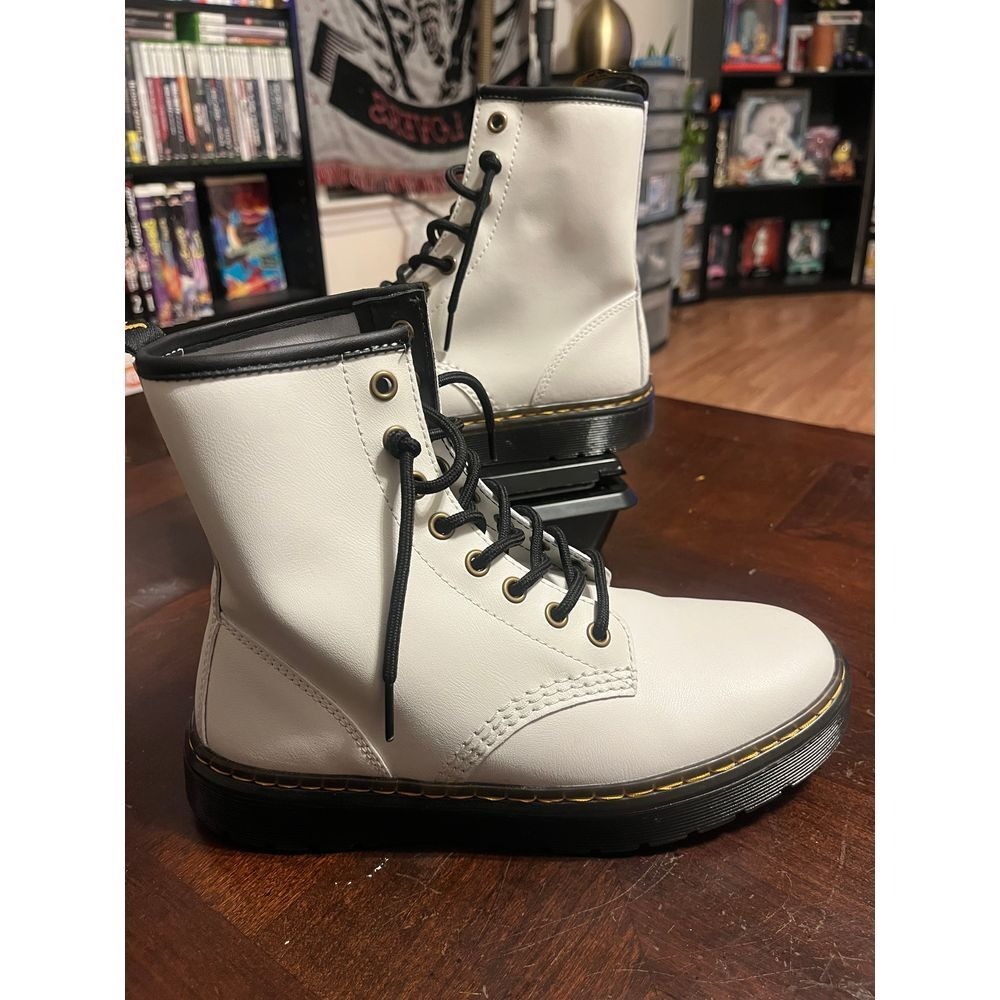 Doc Dr. Martens Zavala Women Size 7 Mens 6 Lace Up Side Zip Platform Boots White